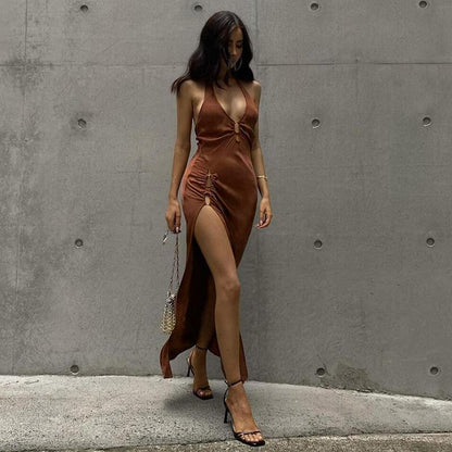 SVCD000046 Women's halter-neck, slimming and sexy, slit dress that makes legs look long and elegant, hugging the buttocks